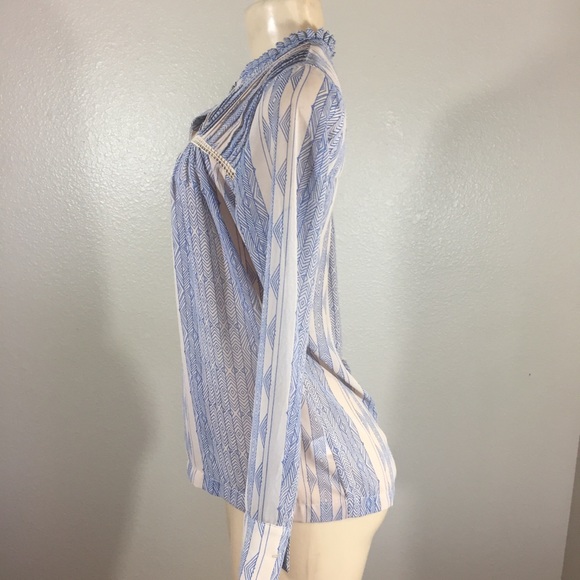 Anthropology T Shirt made iWomen’s Blouse - Picture 6 of 8